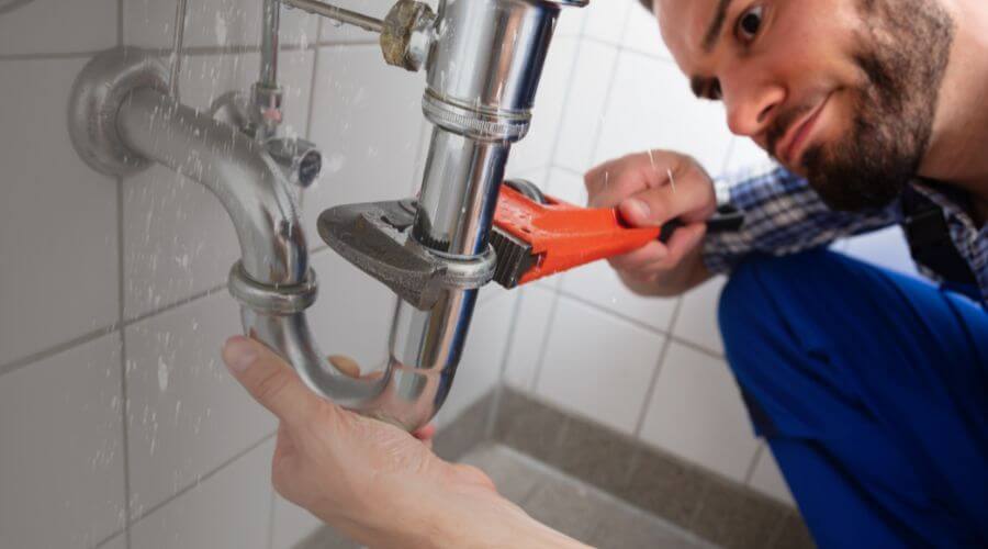 Expert burst pipe repair services in Mittie, LA